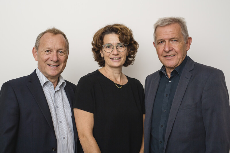 v.l.n.r.: Dr. Stefan Seipl (Vorsitzender des Aufsichtsrates Ferngas), Antje Dimitrovici (neue Geschäftsführerin Ferngas), Mathias Trostorff (bisheriger Geschäftsführer Ferngas)